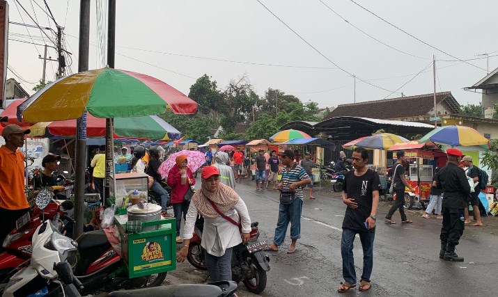 Kampanye Akbar Paslon Rizky Berdayakan Ratusan UMKM Kabupaten Blitar