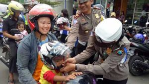 100 Helm dan 100 Coklat Gratis dari Lantas Polresta ; Yang Mau, Baca Ini …