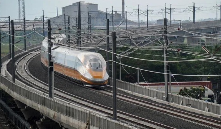 2 WNA China meninggal dalam kecelakaan kereta cepat di Bandung