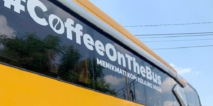 Ide Inovatif: Rubah Bus Jadi Kafe Berjalan