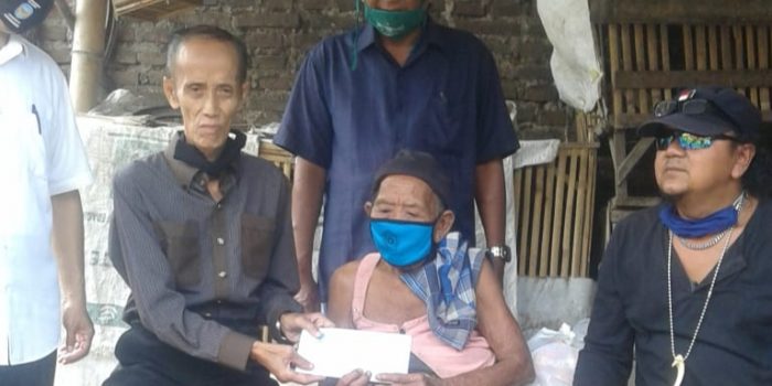 Kiprah Dua LSM Bedah Rumah Mbah Jaerah Dapat Perhatian Kelompok Donatur