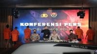 Humas Polri Libatkan Juru Bahasa Isyarat Dalam Setiap Konferensi Pers