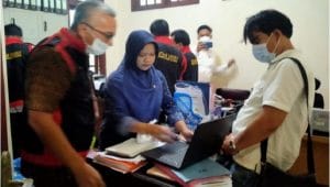 Tim Satuan Khusus Pemberantas Korupsi Kejari Kota Kediri, Geledah Kantor Branch Office PT. IP