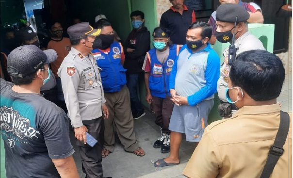 Istri Meninggal, Jenazahnya Dibiarkan di Kos kosan, Suami Kebingungan