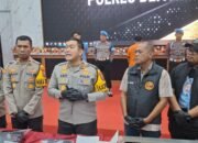 Polisi Buru Provokator Utama Pembakaran Kantor DPRD Kabupaten Blitar