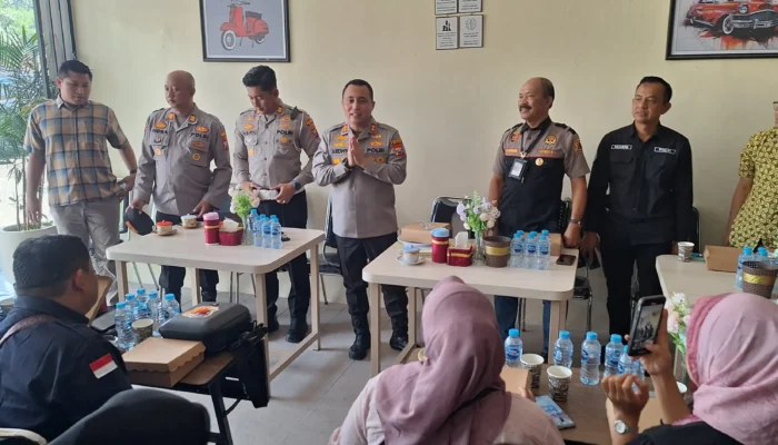 Perkuat Sinergitas, Kapolres Blitar Sarapan Bareng Awak Media