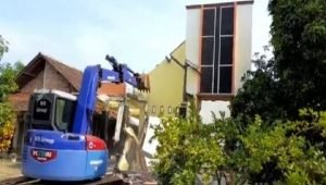 5 Fakta Suami Selingkuh, Rumah Dibuldoser Istri, Nomor 4 Menyakitkan