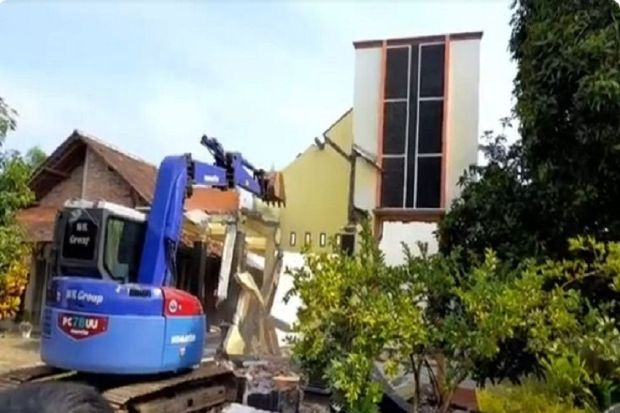 5 Fakta Suami Selingkuh, Rumah Dibuldoser Istri, Nomor 4 Menyakitkan