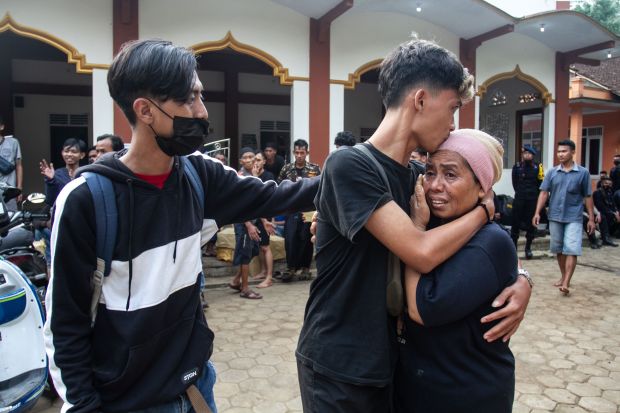 64 Warga Desa Wadas Dibebaskan, Diberi Bingkisan Kapolda