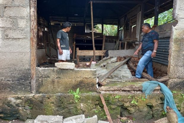 8 Rumah Warga dan 1 Gereja, Rusak Berat, Akibat Gempa