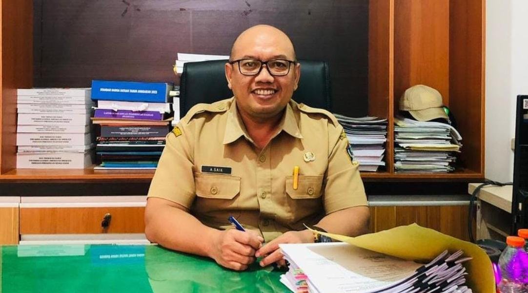 Ahmad Saik SE MM Kepala Bidang Aset Daerah BPKAD Kabupaten Blitar Diruang Kerjanya