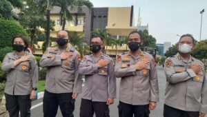 Anggota Satlantas Polres Lamongan Aipda Andreas terima penghargaan dari Kapolri