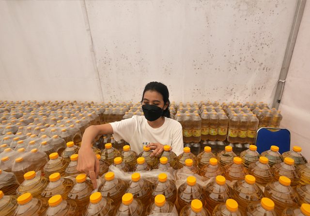 Salurkan 425 Juta Liter, Mendag Curiga Bocor ke Industri atau Ditimbun