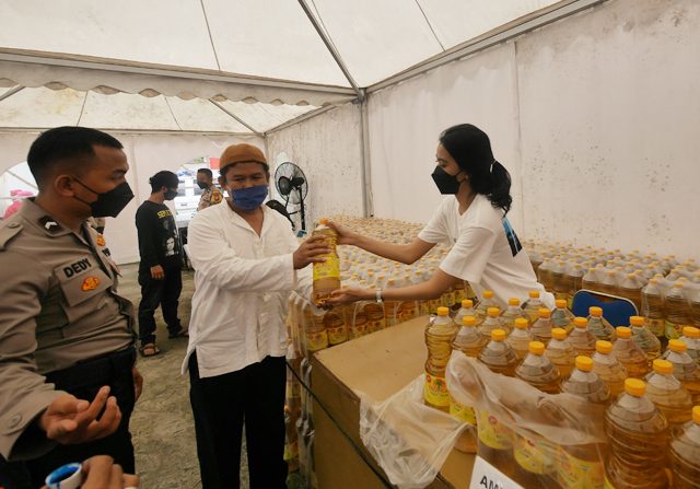 Kemendag Pastikan dalam 1,5 Bulan ke Depan Stok Minyak Goreng Aman