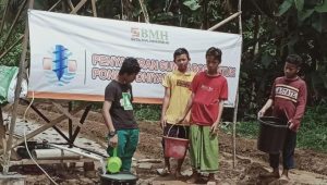 BMH Bangun Sumur Bor di Pesantren Dhiyaul Haqq Serang Banten