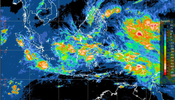 BMKG Peringatkan Hujan Lebat & Petir di Beberapa Kota! Waspada Banjir Rob di Pesisir