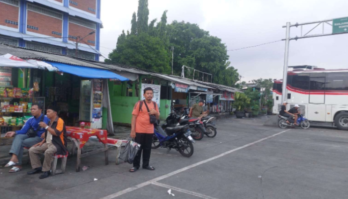 Balik Kampung Bawa Anak? Wajib Ekstra Hati-hati di Terminal Bekasi