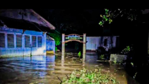 Banjir Bandang Menerjang! Korban Terjebak, Wilayah Sungai Terancam