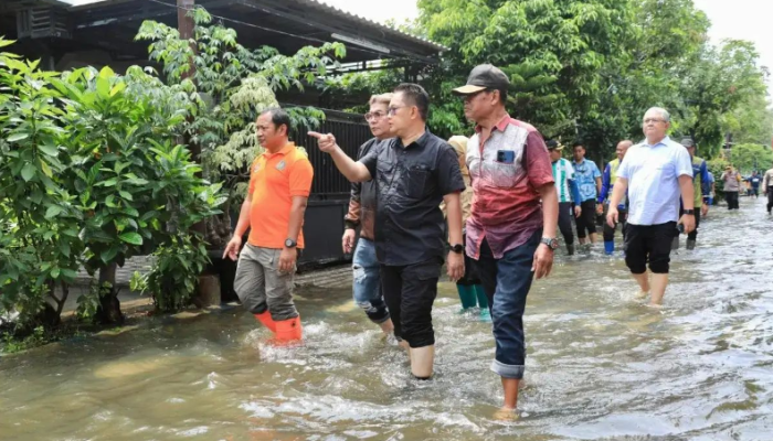 Banjir Melanda Sidoarjo Selama 3 Hari: Pepelegi dan Sawotratap Lumpuh, Alat Berat Dikerahkan