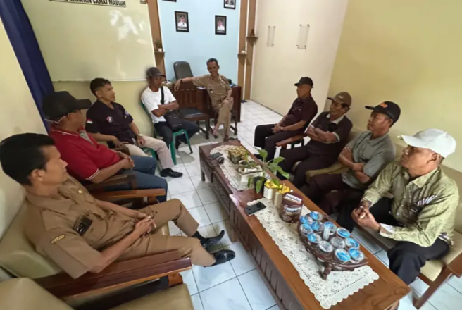 Bantah Lakukan Pemukulan Sekdes Dimong Madiun Protes Keputusan Mutasi Sepihak