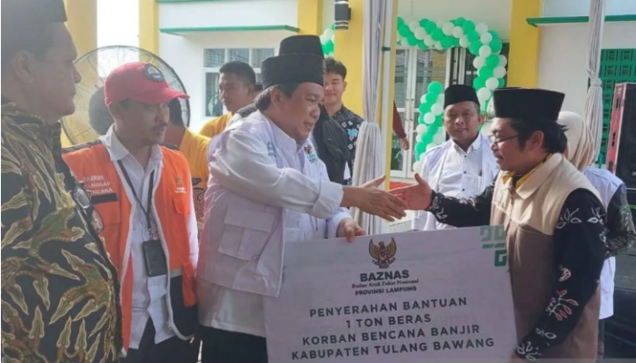 Baznas Salurkan 1 Ton Beras untuk Korban Banjir Rob Tulangbawang: Bukti Nyata Kepedulian