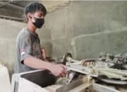 Berkah Iduladha Tusuk Sate galan Trenggalek  Panen Permintaan  dari Jawa Tengah