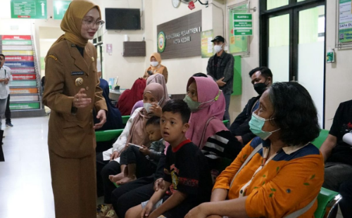 Blusukan ke Puskesmas, Wali Kota Kediri Pastikan Pelayanan Prima dan Harapkan Buka 24 Jam