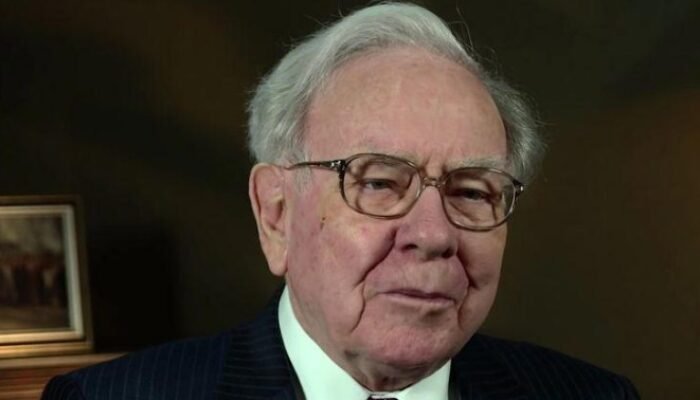 Bongkar Rahasia Miliarder Warren Buffett, 5 Pengeluaran Terlarang untuk Raih Kemerdekaan Finansial!