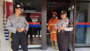 Kantor CNI Kediri Terbakar- Ledakan Keras Disusul Kobaran Api