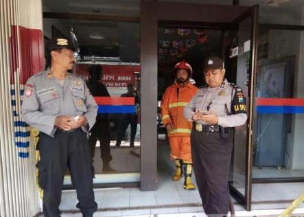 Kantor CNI Kediri terbakar