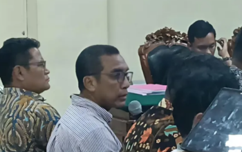 Camat Ngaku Terdesak, Terima Uang Karena Wanita