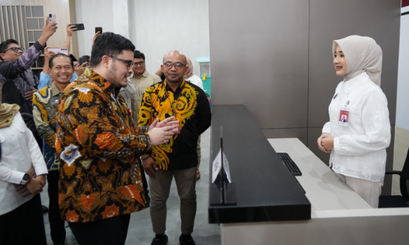 Cara Mas Dhito Mudahkan Urusan Dokumen Warga Melalui Layanan Sahaja Suka