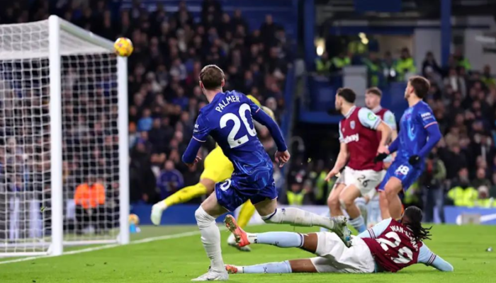 Chelsea Comeback Dramatis! Kalahkan West Ham 2-1 dan Naik ke Peringkat Empat