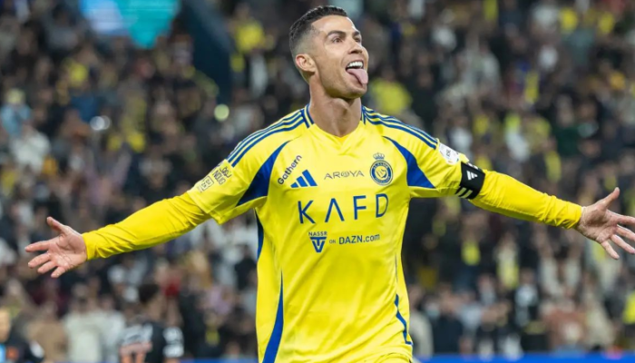 Cristiano Ronaldo Resmi Bertahan di Al-Nassr hingga 2026! Kontrak Fantastis Rp3,3 Triliun