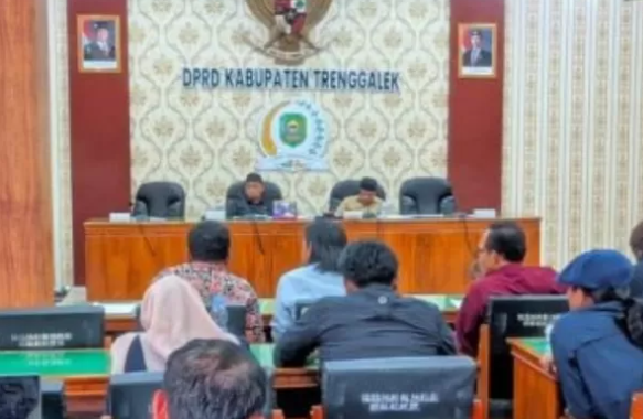 DPRD trenggalek Terima Audensi ART Bahas Sumber daya Alam Yang Wajib Dilindungi
