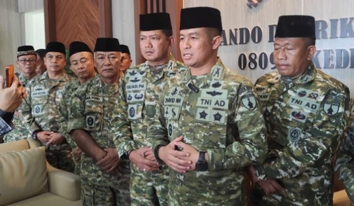 Dandim Kediri Letkol David Nur Hadiansyah, klarifikasi dan memberi penjelasan kepada media