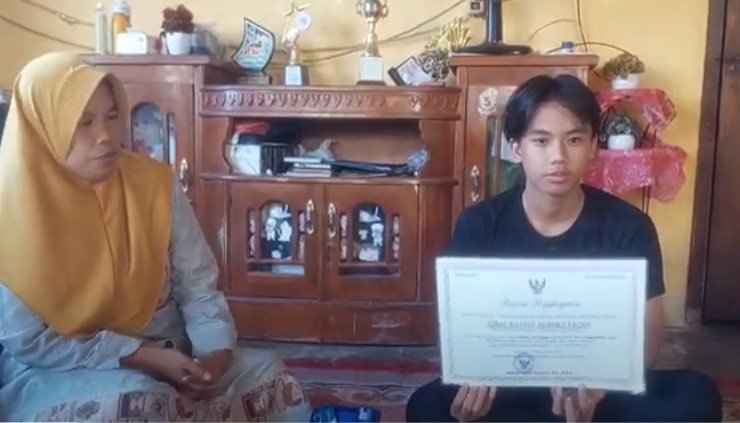 Dari Keterbatasan Menuju Kampus Impian, Kisah Perjalan Sunyi Igbal, Sang Calon Dokter