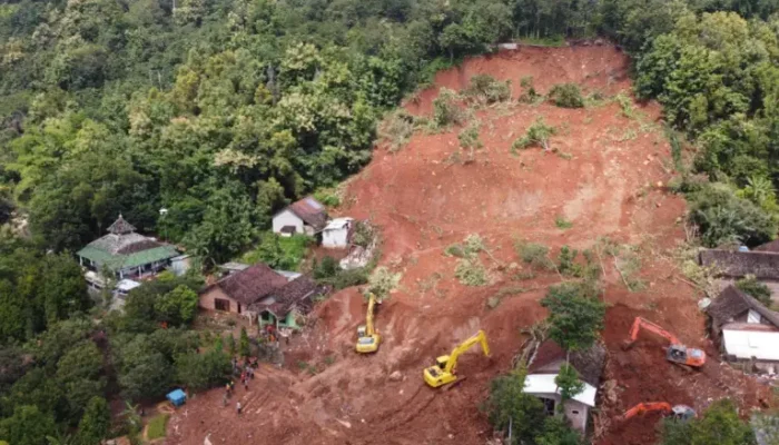 Dari Petaka Ngetos 2021 hingga Proyek Watu Lawang 2026: Mengapa Hulu Gunung Wilis Tak Pernah Beneran Aman?