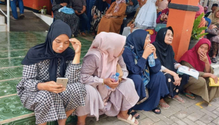 Demi Ibadah Lancar, Calon Haji Sumenep Antusias Jalani Vaksinasi