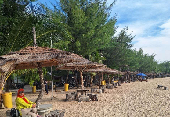 Destinasi Wisata Terbaru di Pulau Gili Genteng Membuat Heboh