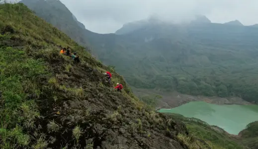 Deteksi Tiga Gempa Tektonik Jauh di Gunung Kelud