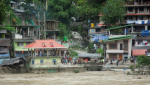 Drama Mengerikan di Himalaya: Banjir Bandang Merenggut 42 Nyawa!