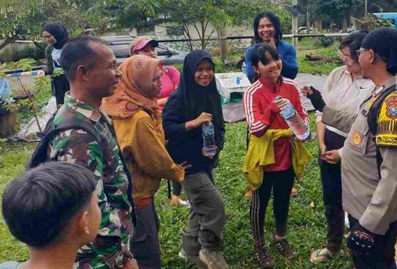 Dramatis, 11 Pendaki Tersesat di Gunung Arjuno Berhasil Dievakuasi Selamat