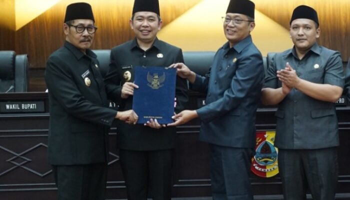 Dua Kali Bolos Sidang LKPJ, Bupati-Wabup Jember Dikritik Habis habisan oleh  DPRD