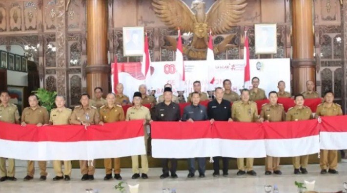Efisiensi Anggaran, Tulungagung Bagikan 4.500 Bendera Lebih Sedikit dari Tahun Lalu
