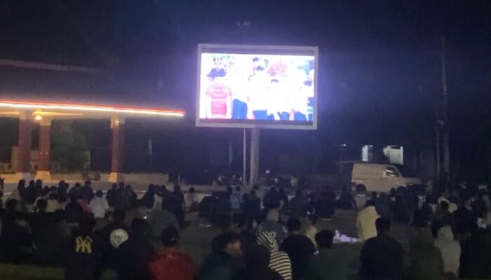 Fatatoh Hironi Ulya Gelorakan Semangat Nasionalisme Lewat Nobar Timnas di Kanigoro Blitar