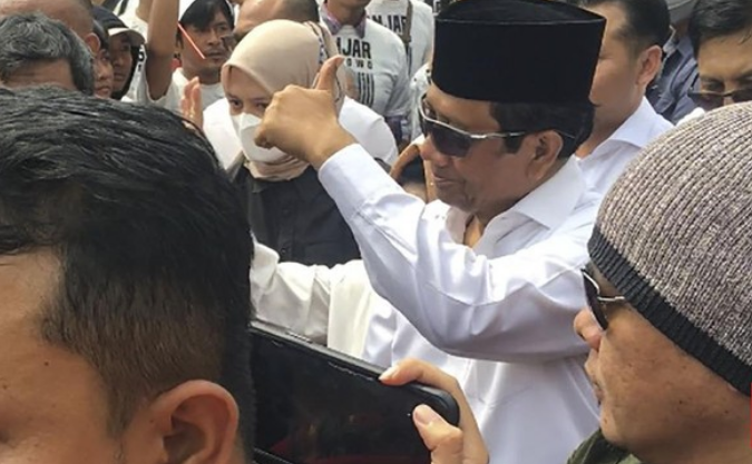 Gelombang Antusiasme! Mahfud MD dan Ganjar Pranowo Sambut Pilpres