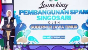 Gubernur Khofifah Bareng Kadis PRKPCK Resmikan Pemanfaatan SPAM Singosari Malang