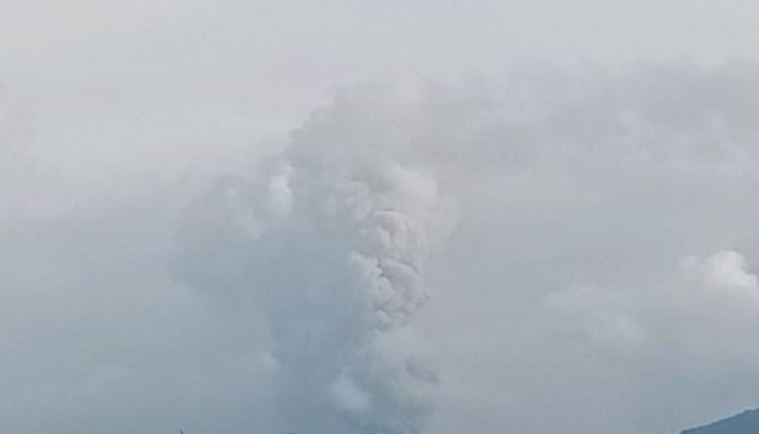 Gunung Dukono Erupsi, Masyarakat Diminta Jauhi Radius Berbahaya