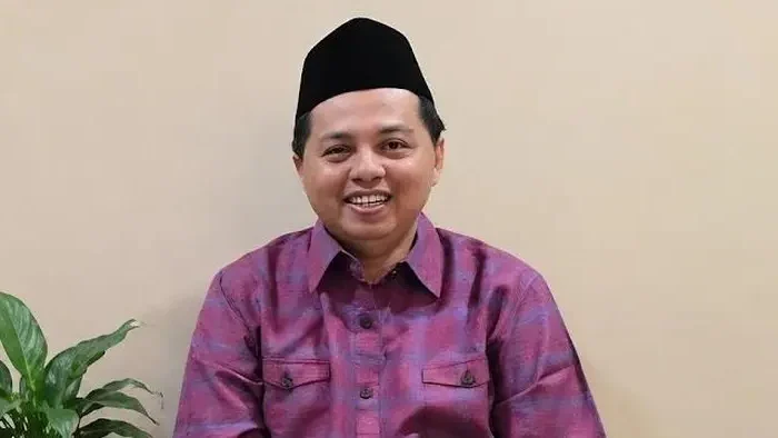 Gus lilur di surabaya nyatakan siap lawan somasi hukum